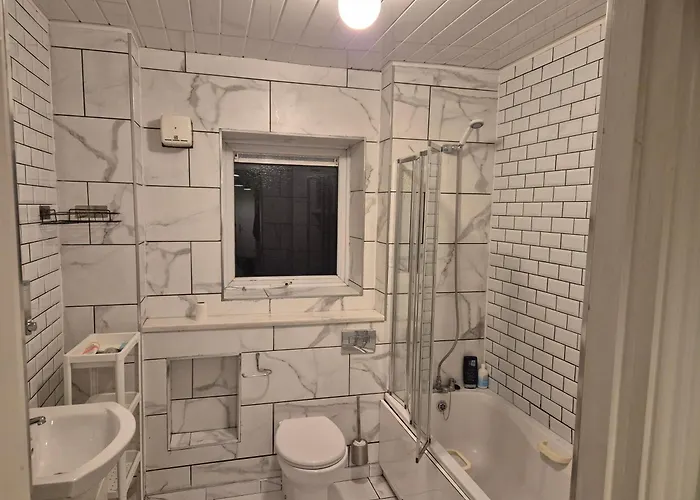 Kwatera prywatna Comfortable Beside Luas Line 1 Dublin